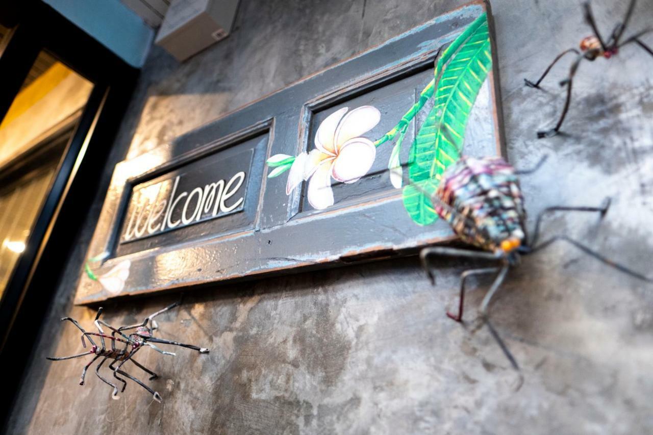 Check-In My Hostel Bangkok Kültér fotó