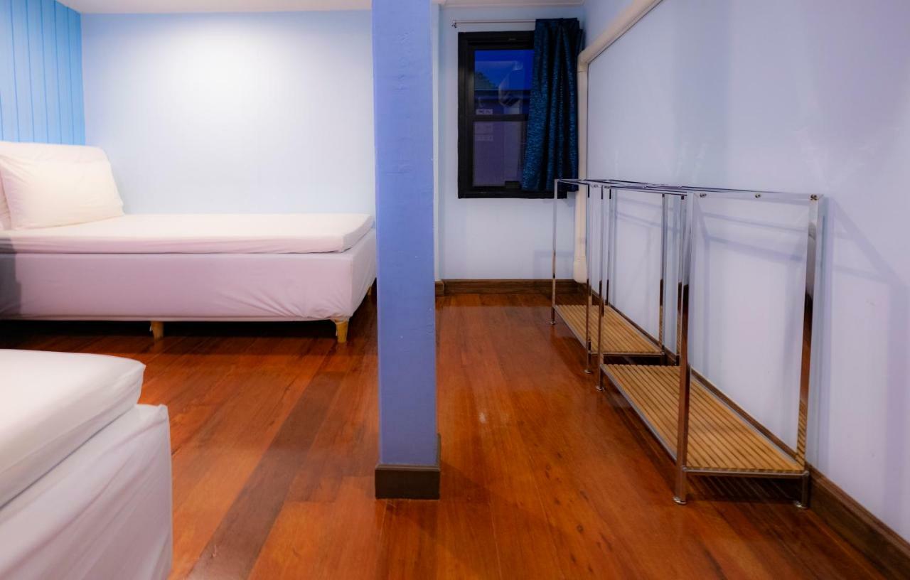 Check-In My Hostel Bangkok Kültér fotó